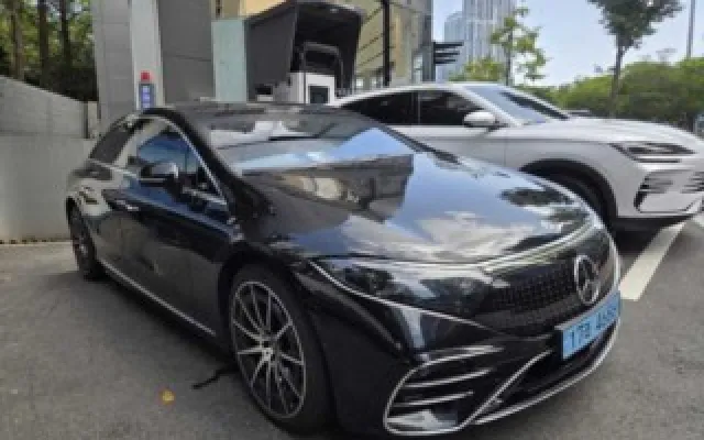 슈퍼렉스턴 중고차 EQS V297 EQS 450 4MATIC 매물 사진 16 - 2023/09 36,000km