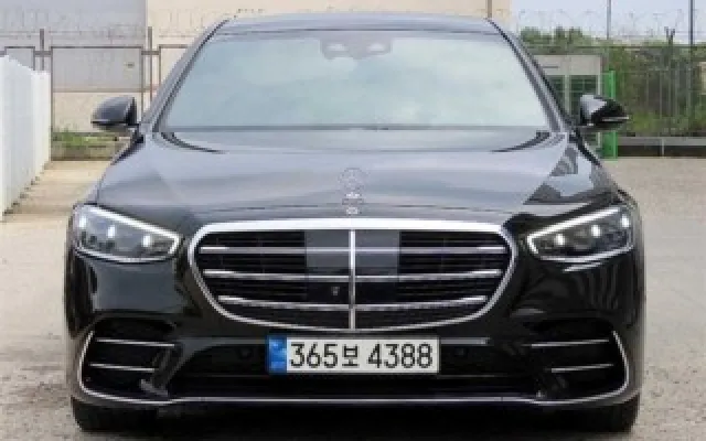 슈퍼렉스턴 중고차 S클래스-W223 S400 d 4MATIC 매물 사진 3 - 2022/04 80,000km